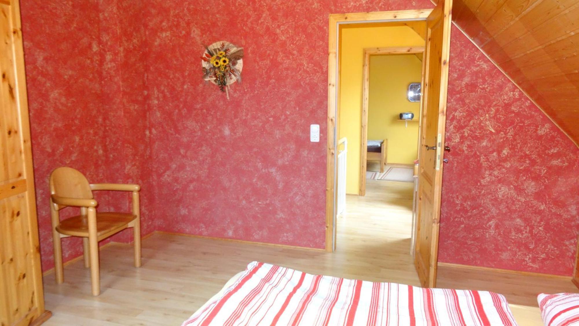 Ferienhaus Im Urigen Garten Bzw Eulenhaus Zingst Dış mekan fotoğraf