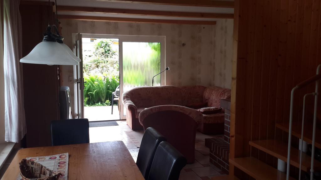 Ferienhaus Im Urigen Garten Bzw Eulenhaus Zingst Oda fotoğraf
